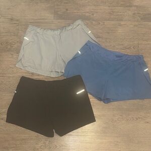 Bundle of 3 Avia shorts!